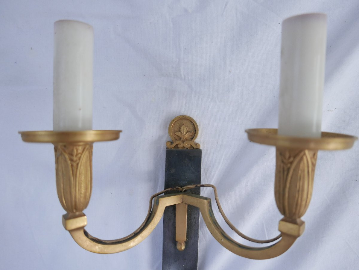 2 Directoire Style Wall Lights In Gilded Bronze And Polished Iron Vintage-photo-1
