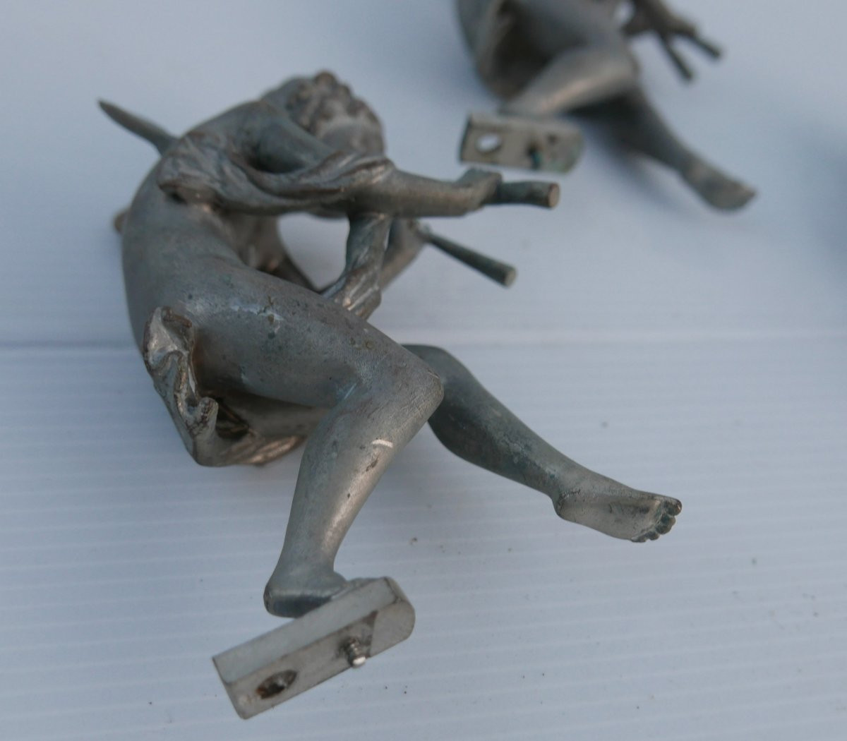 Sculpture Of Three Little Cherubs, Art Deco Style, In Silvered Bronze-photo-3