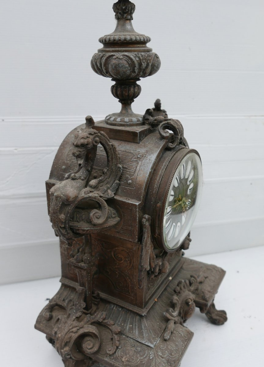 Louis XIV Style Spelter Clock, Late 19th Century, With Porcelain Cartouches-photo-3