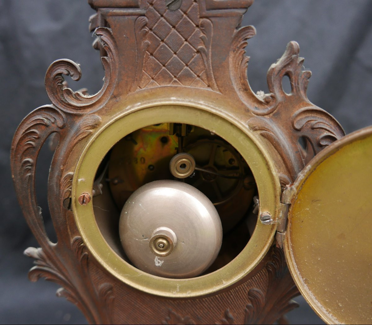 Pendule Le Cartel Style Rocaille Louis XV du XIXème Siècle en Bronze-photo-2