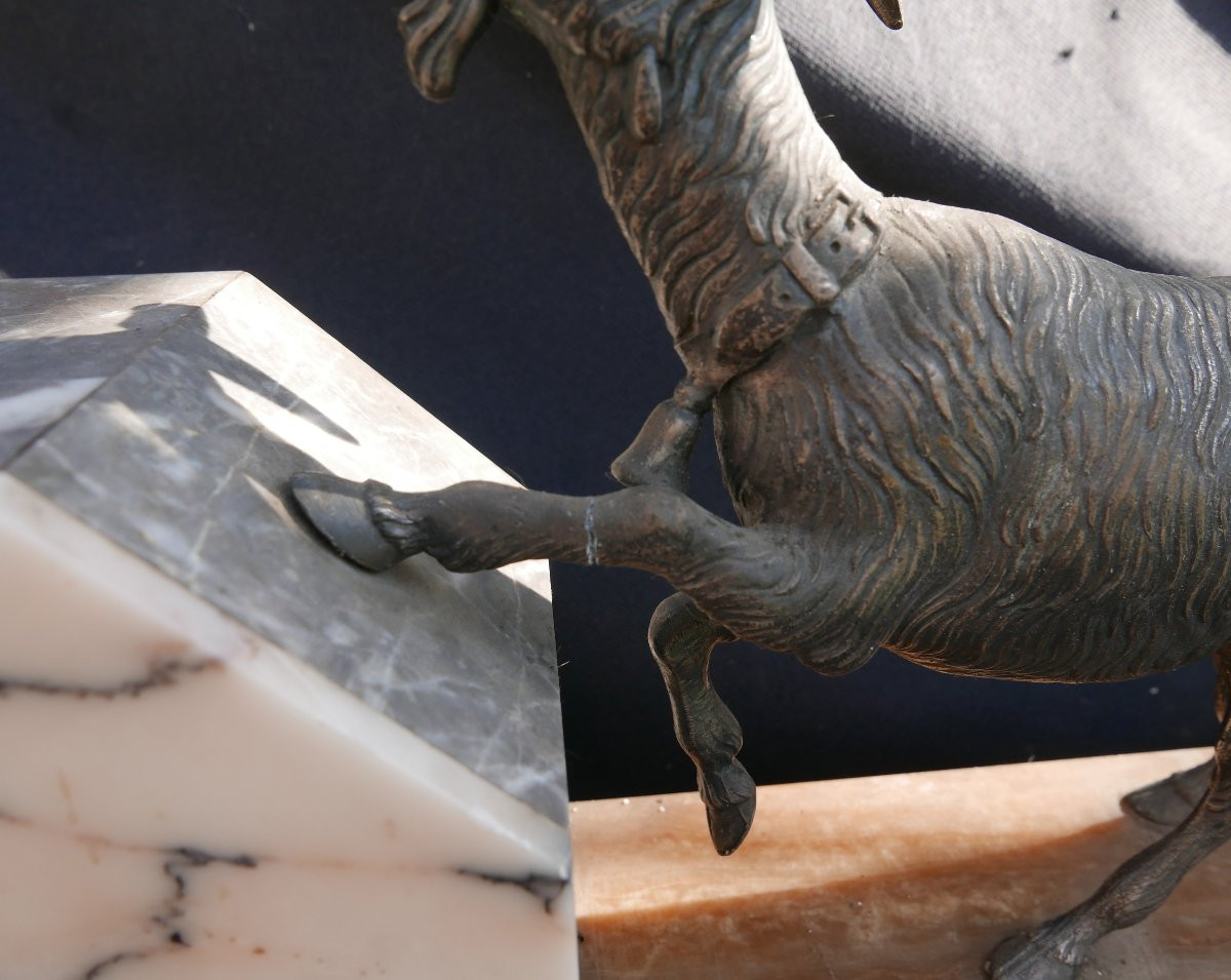 Complete 20th Century Marble And Onyx Goat Clock-photo-2