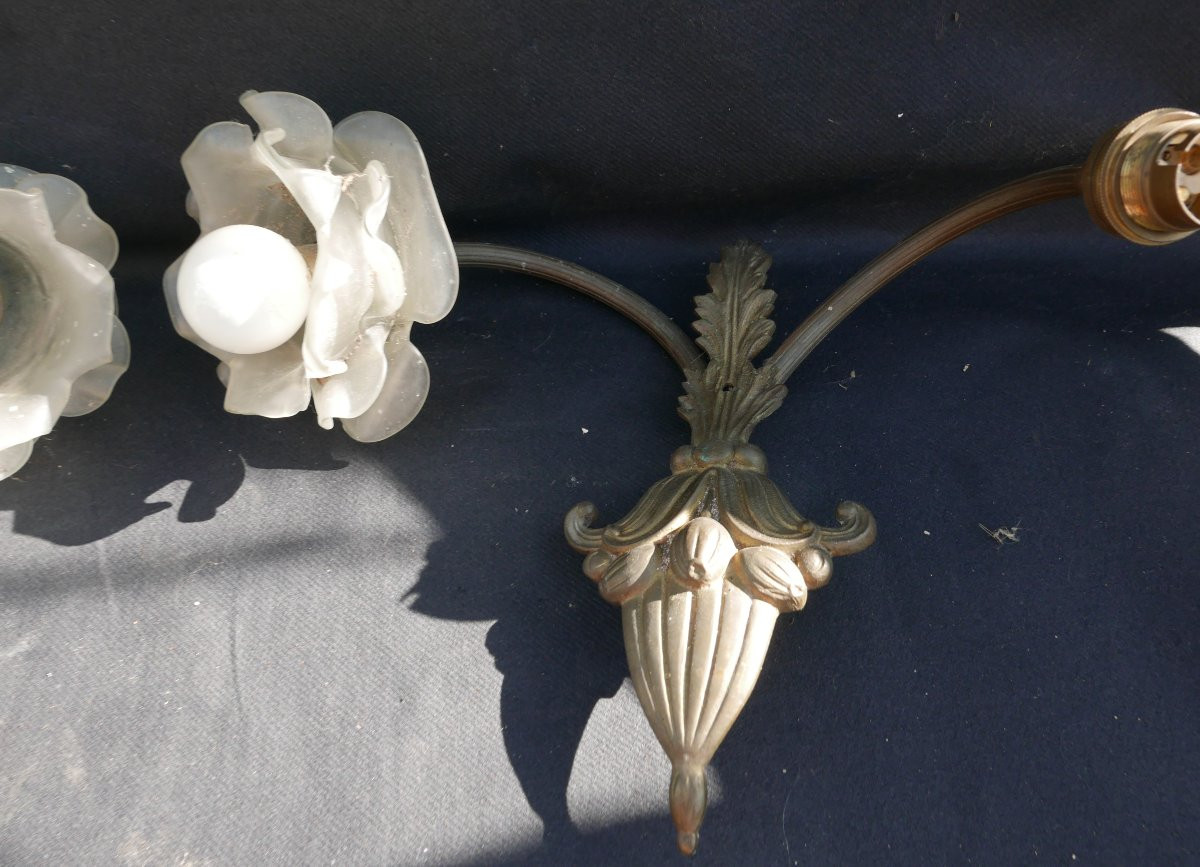 Pair Of Art Deco Glass Tulip Wall Sconces-photo-4
