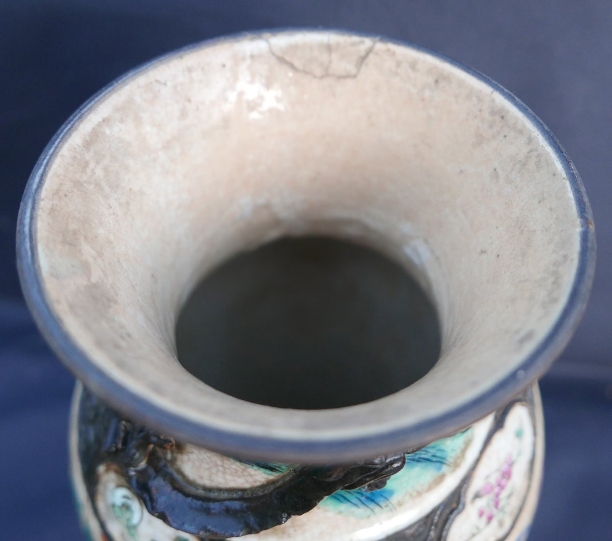 Antique Vase From Nanking, China, Decorated With Battle Scenes, Late 19th Century-photo-1