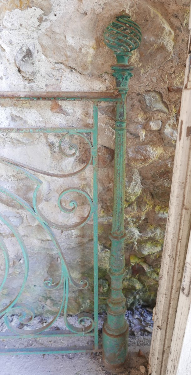 Richly Worked Wrought-iron Railing, Year 60-photo-3