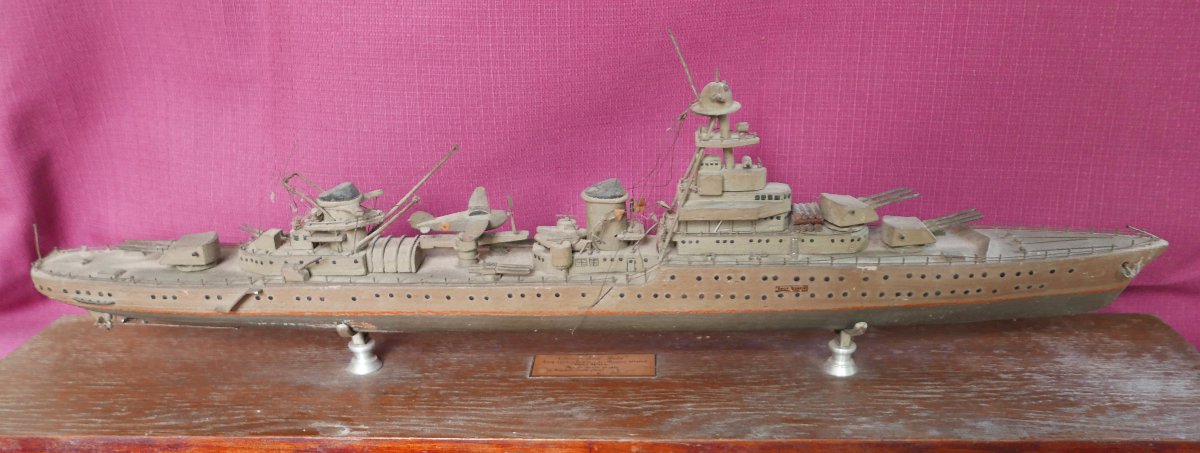 Maquette Bâteau Croiseur Emile Bertin en Bois 1945 XXème siècle Signée