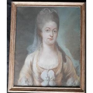 Portrait De Jeune Femme Epoque Louis XVI Pastel Du XVIIIème Siècle