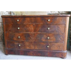 Mahogany Chest Of Drawers With Rounded Corners, Early 19th Century