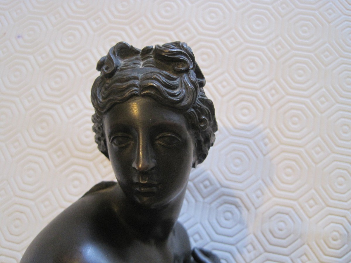 Bronze Sculpture Of  Crouching Venus,  Italy 19th Century-photo-1