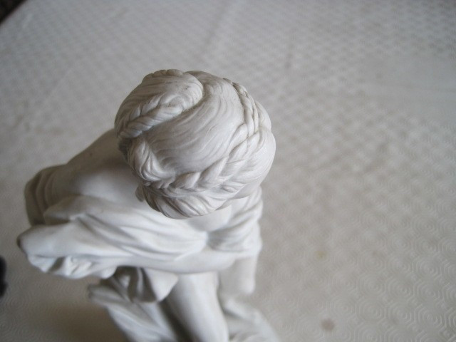 Sculpture En Biscuit d'Une Bagnaise, Marque Imprimé Sevres, France vers 1880-photo-2