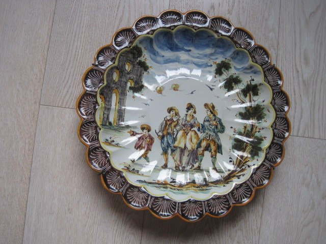 Paire de Grandes Assiettes  en ceramique,  Albisola, Italie 1930-1940