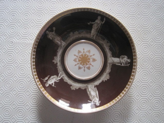 Porcelain Ecuelle Painted With Classic Figures On A Brown Background, Blu Vienna Mark, About 18-photo-2