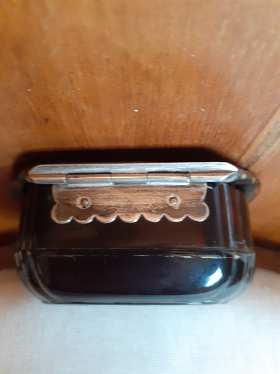 Tortoiseshell Cartouche Shape Snuffbox Piqué In Silver And Mother-of-pearl, France XVIII C.-photo-4