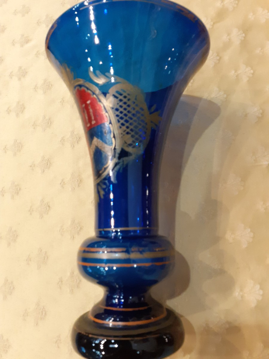 Paires de vases en  verre bleu avec armoires nobles,  Italie XVIII siècle -photo-2