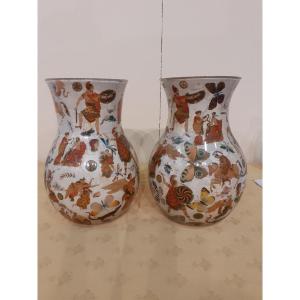 Paire De Vase En Verre Decorés De Décalcomanies avec figures classiques.  Italie, XIXe Siècle 