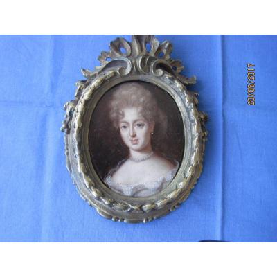 French School, Portrait Miniature On Copper Of A Lady,18th Century