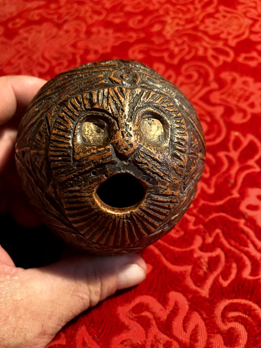 Poire à poudre en noix de coco sculptée - Travail de bagnard XIXe-photo-4