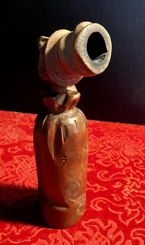Pipe et porte cigarette - Personnage en bois sculpté - Art populaire-photo-3