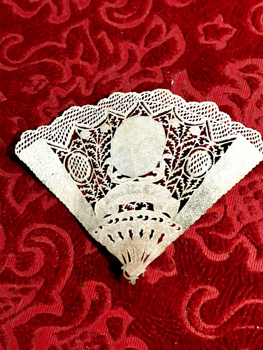 18th-century Painted Canivet On Vellum—saint Thaddeus—in The Shape Of A Devotional Fan Or A Convent Fan-photo-1