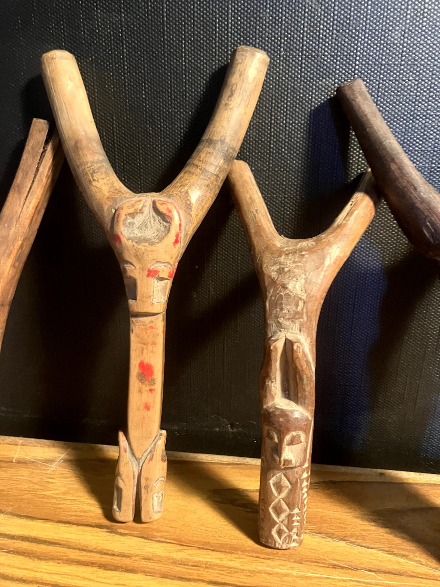 Collection  - lot de 12 lance-pierre africain / Différentes ethnies / Bois sculptés-photo-1