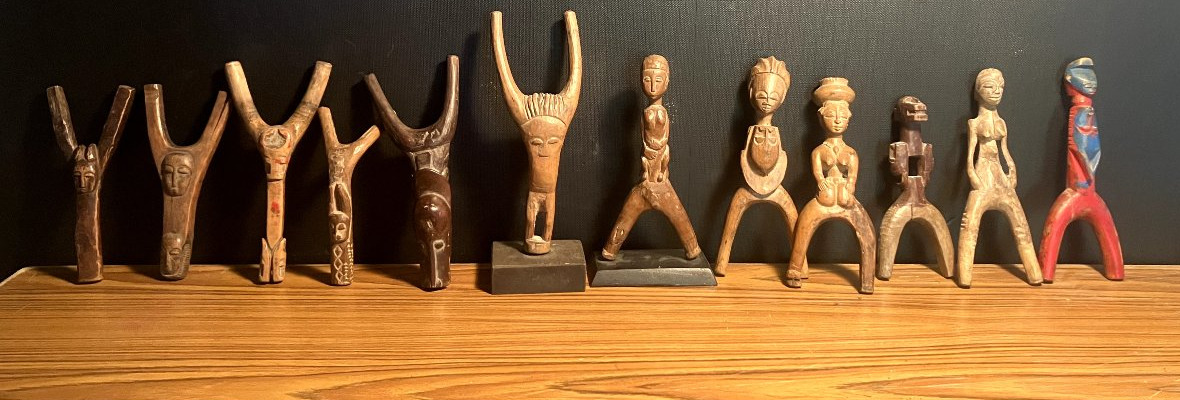 Collection  - lot de 12 lance-pierre africain / Différentes ethnies / Bois sculptés
