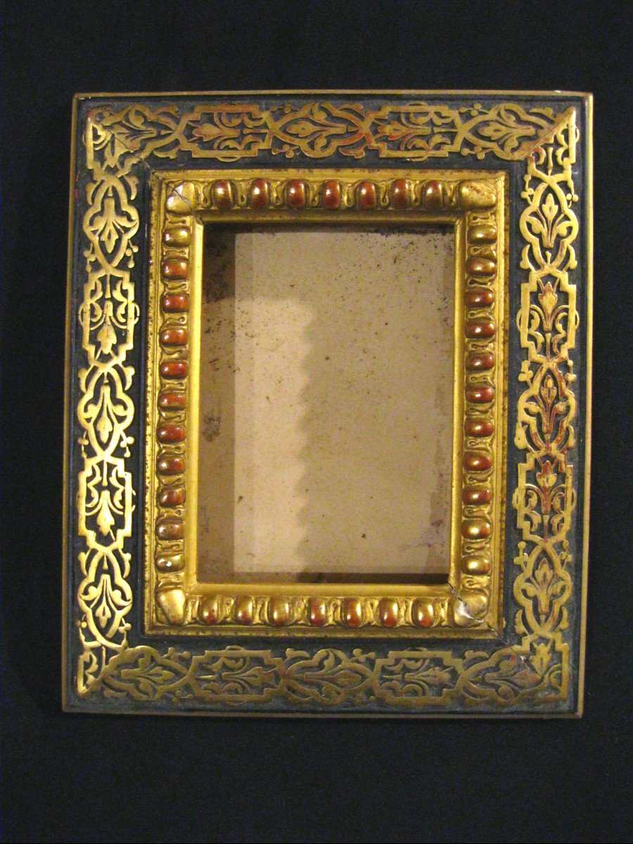 Wood And Stucco Frame - Golden - 19th - 25x21cm - Int Rebate 15.4x11cm