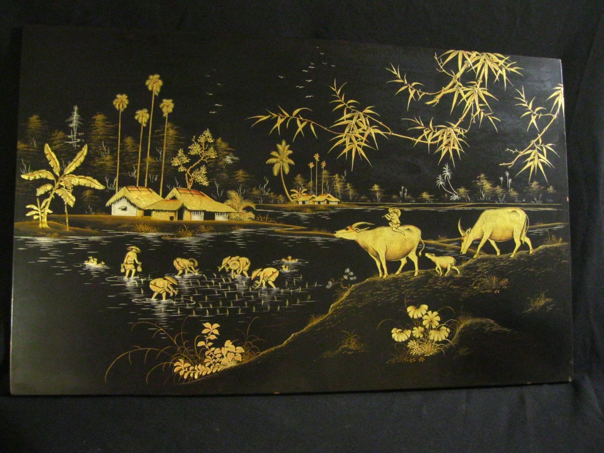 Large Lacquer From Vietnam - Asia / Black Lacquer & Gold Paint / 80 X 40 Cm