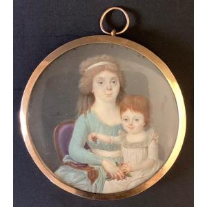Miniature / Ivoire Et Monture En Or - Portraits D’une Mère Et Enfant - Fin XVIIIe - 7,8 Cm Diam