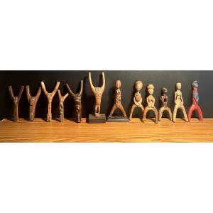 Collection - Set Of 12 African Slingshots / Various Ethnic Groups / Carved Wood