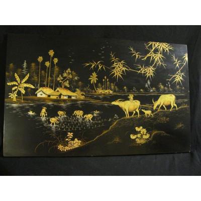 Grande laque du Vietnam - Asie / Laque noire & peinture or / 80 x 40 cm 