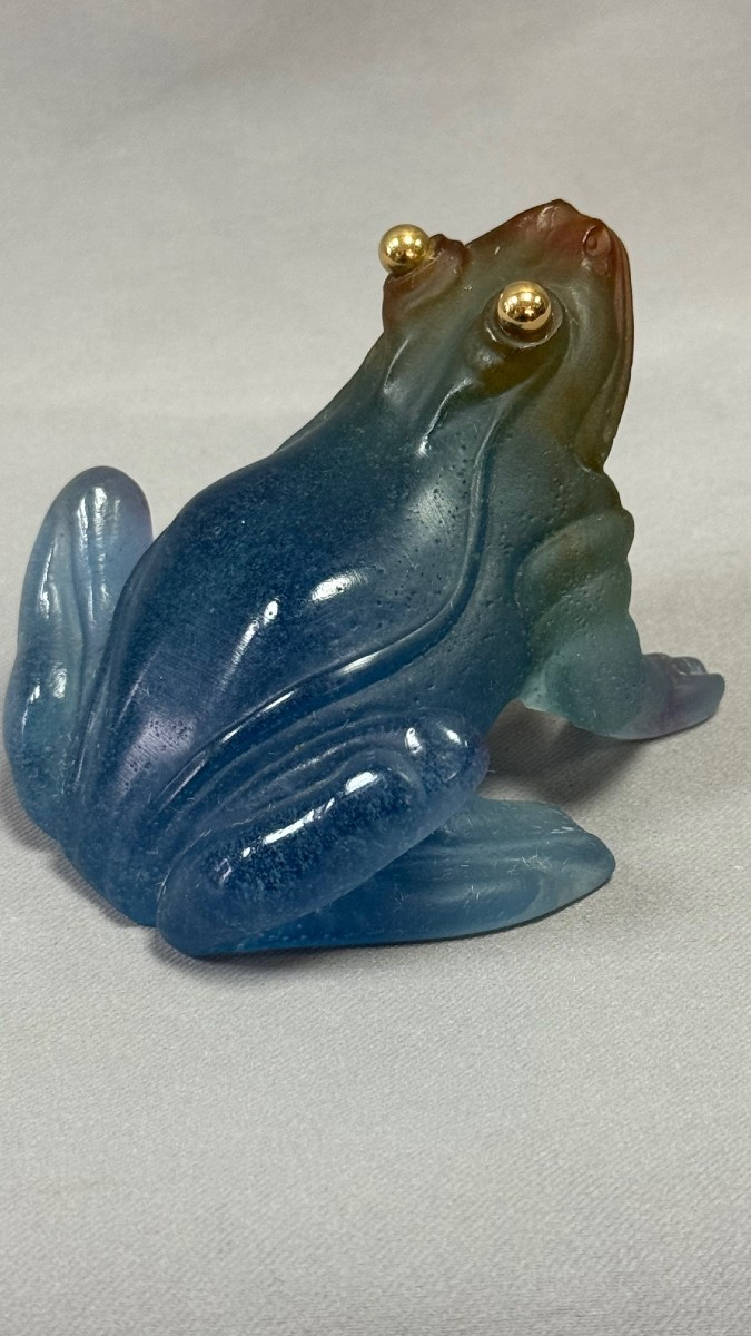 Daum: Big Frog With Golden Eyes From Daum In Nancy With Its Box