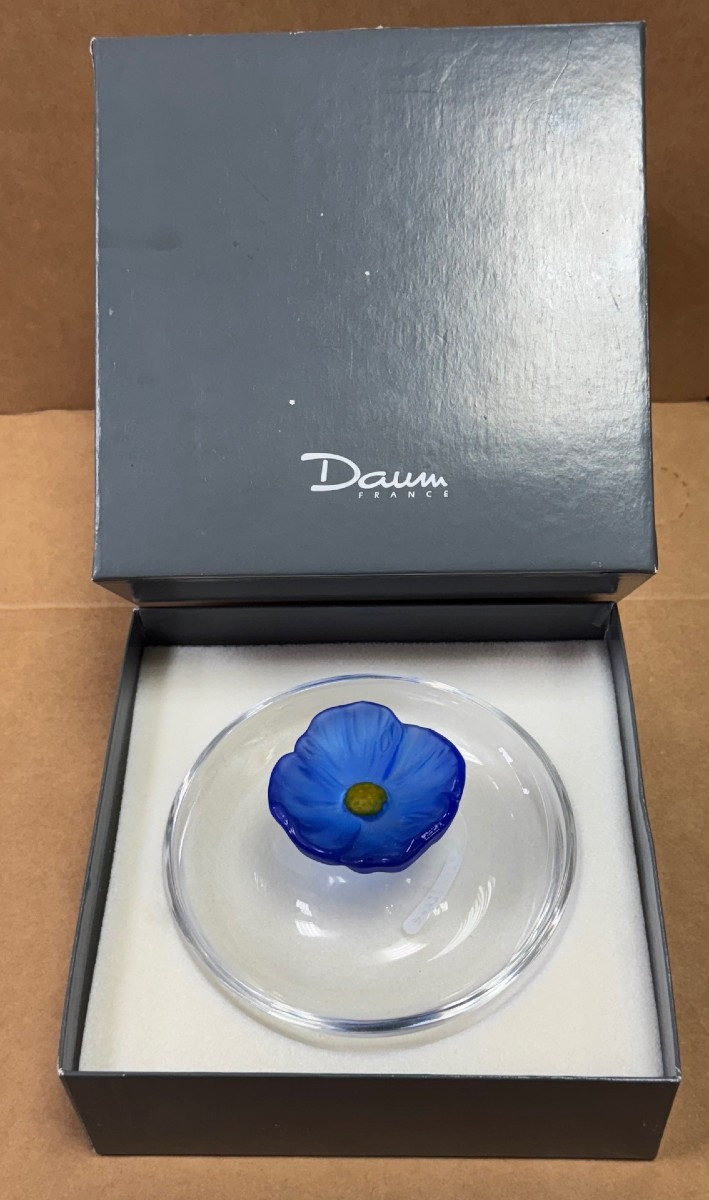 Daum: Large Empty Pocket With Blue Flower From Maison Daum Nancy In Its Box-photo-5