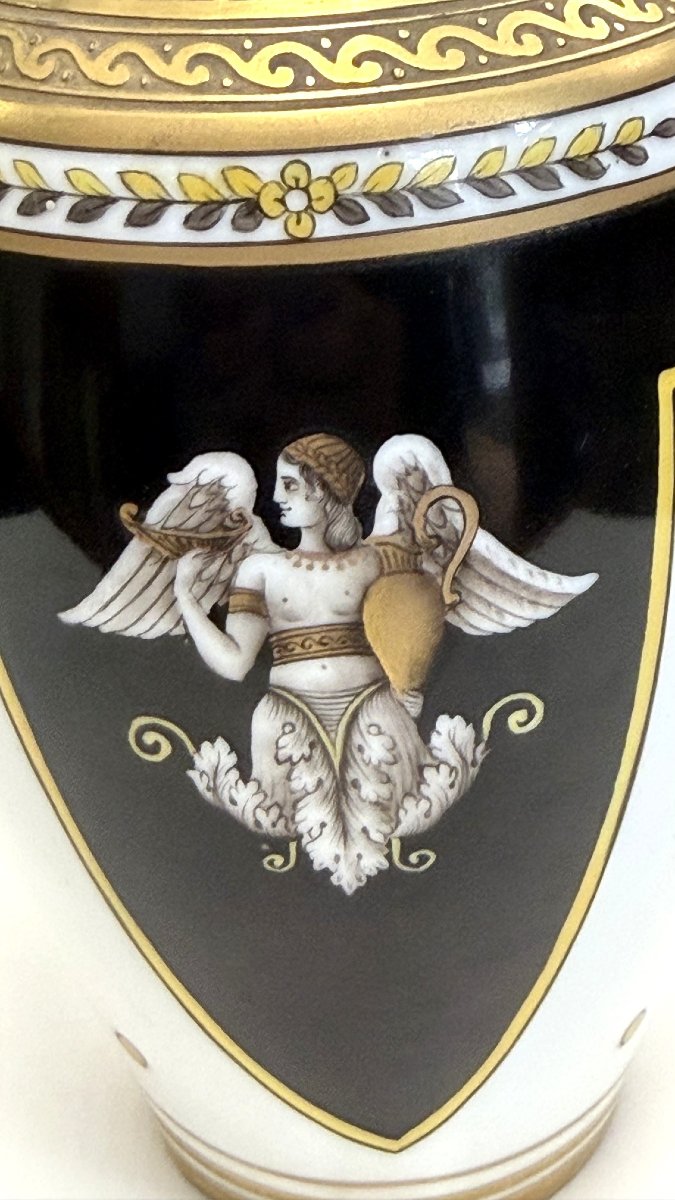 ROVINA EPINAL, VASE EN PORCELAINE,  MODELE AUX ANGES (INCONNU ET PIECE UNIQUE)-photo-1