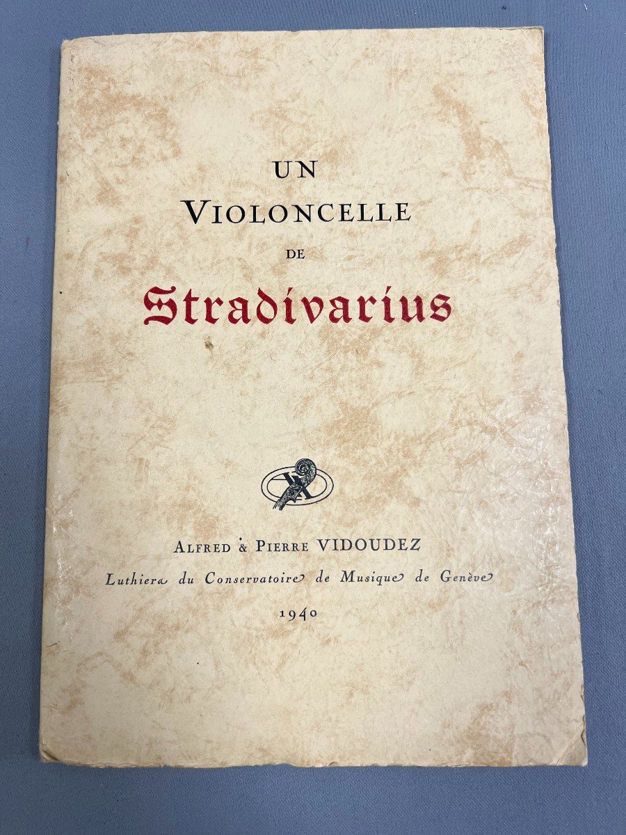 Livre Violon Instrument De Musique : Un Violoncelle De Stradivarius-photo-2