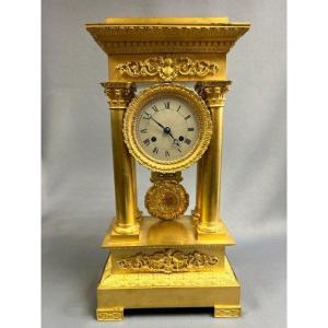 Clock In Gold Bronze With Four Columns, Restoration Period