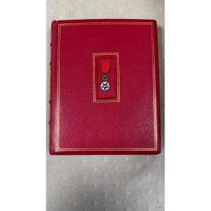 LIVRE : LA LEGION D'HONNEUR PAR JEAN DANIEL 1948 RELIURE AVEC LH EN MINIATURE