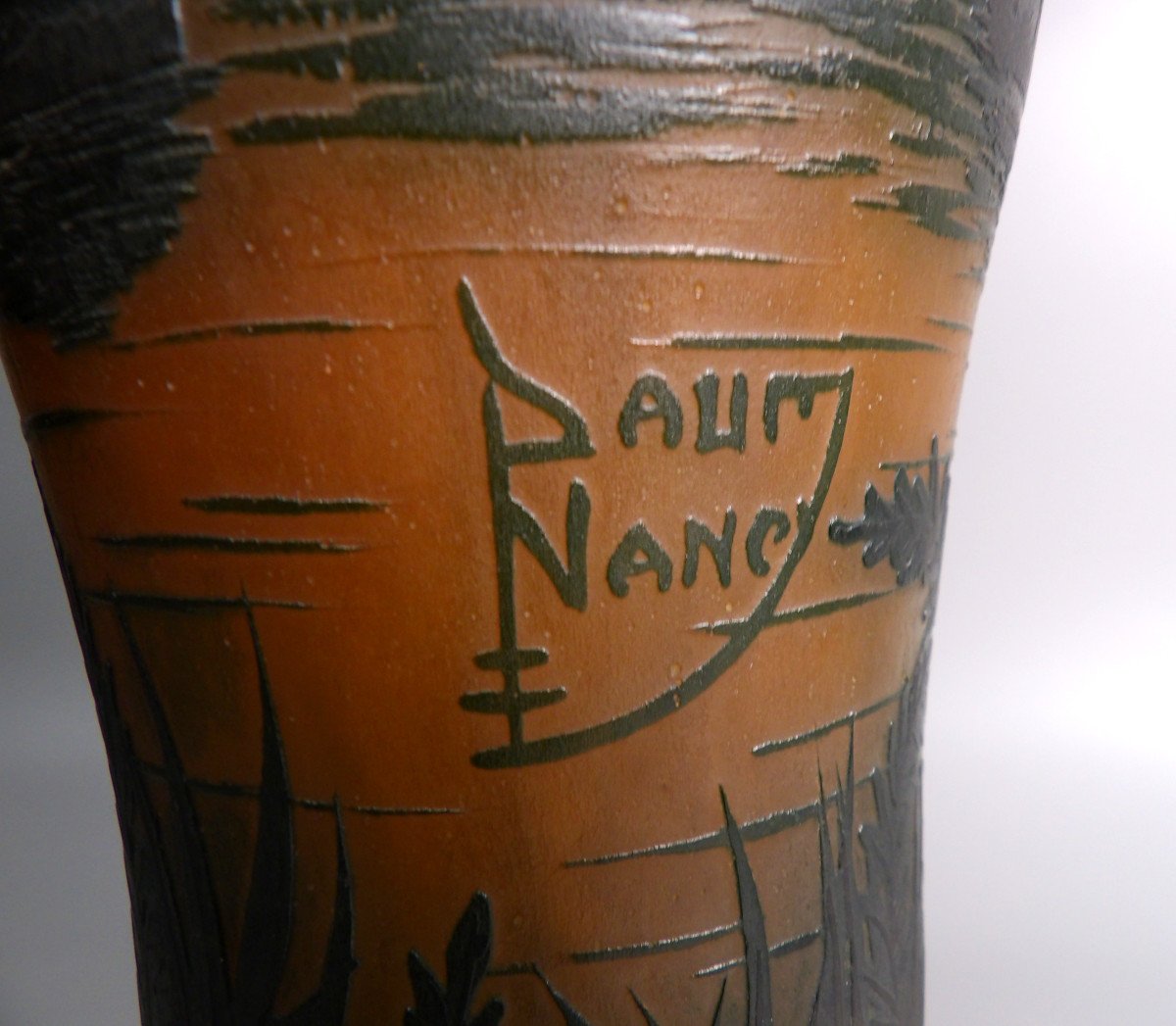 Grand Vase à Piédouche en Pâte de Verre avec décor dégagé à l'acide par DAUM NANCY-photo-2