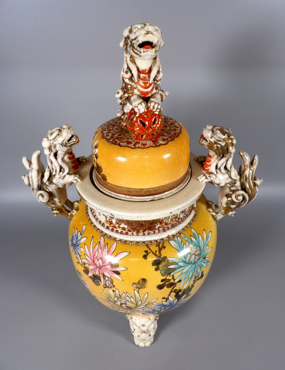 Asian Style Glazed Ceramic Tripod Lidded Pot - Signed-photo-2