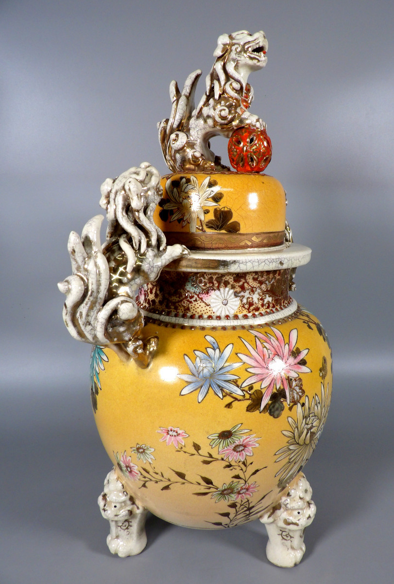 Asian Style Glazed Ceramic Tripod Lidded Pot - Signed-photo-3