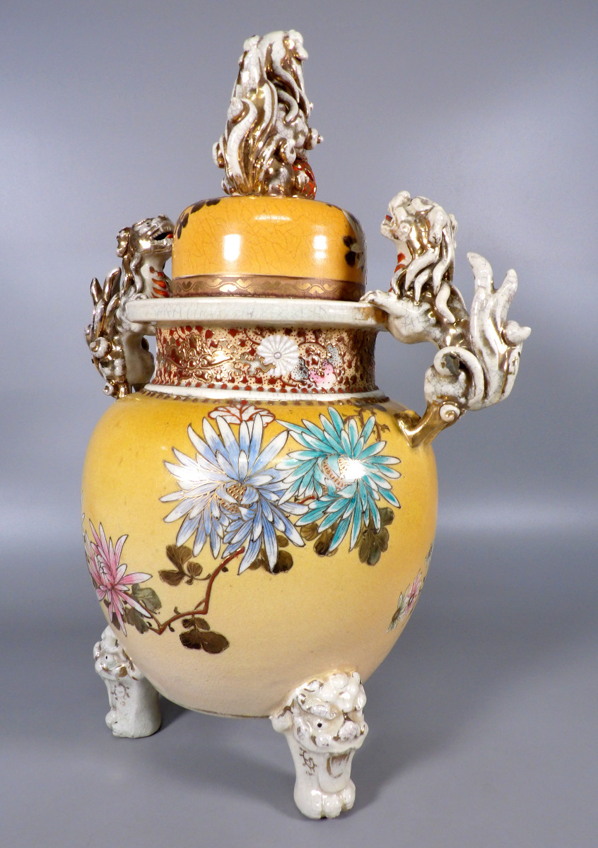 Asian Style Glazed Ceramic Tripod Lidded Pot - Signed-photo-4