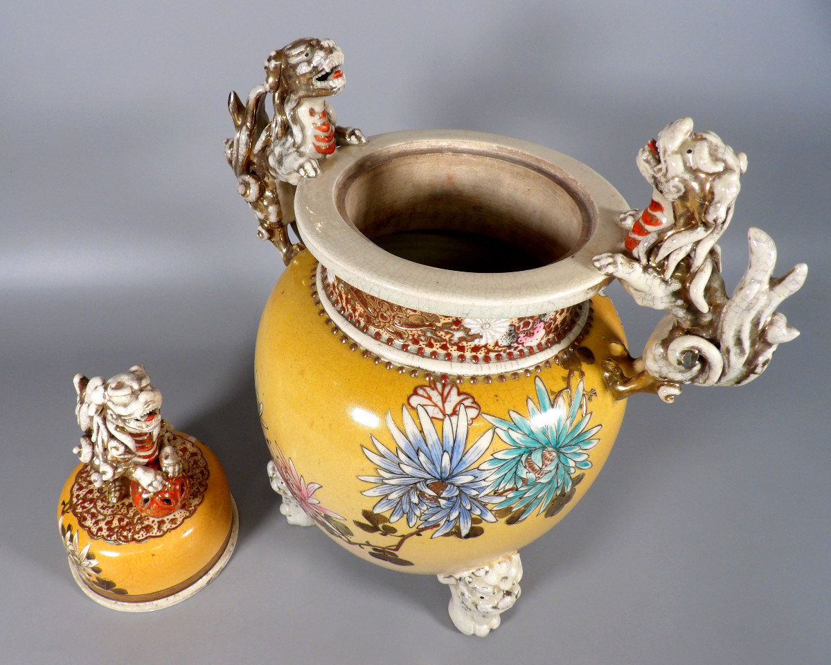Asian Style Glazed Ceramic Tripod Lidded Pot - Signed-photo-5