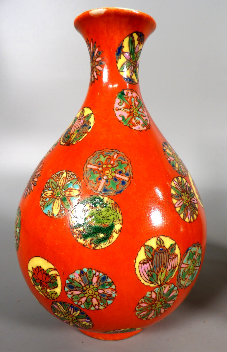 Paire Asymétrique de Vases Anciens en Porcelaine de Chine - Signés-photo-3