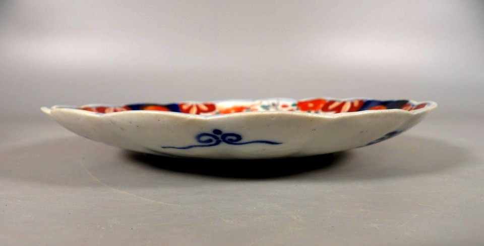 19th Century Japanese Imari Plate - Stylized Rose Motif-photo-2
