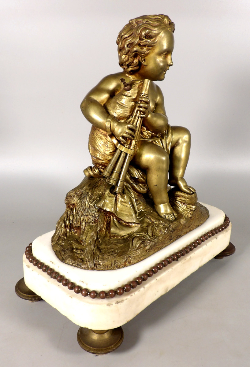Bronze à Patine Dorée sur Socle en Marbre Blanc fin XIXème - Putti jouant de la Cornemuse-photo-2