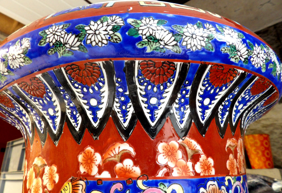 Pair Of Very Large Chinese Vases In Glazed Porcelain With Polychrome Decoration - On Bases-photo-4