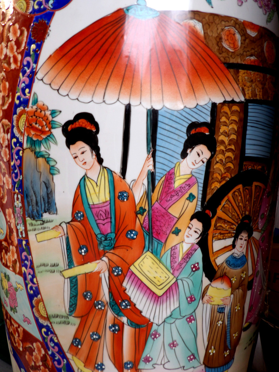 Pair Of Very Large Chinese Vases In Glazed Porcelain With Polychrome Decoration - On Bases-photo-5