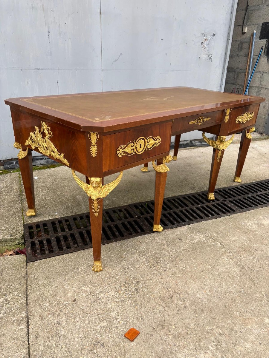 Bureau de style Empire bronze dorée 