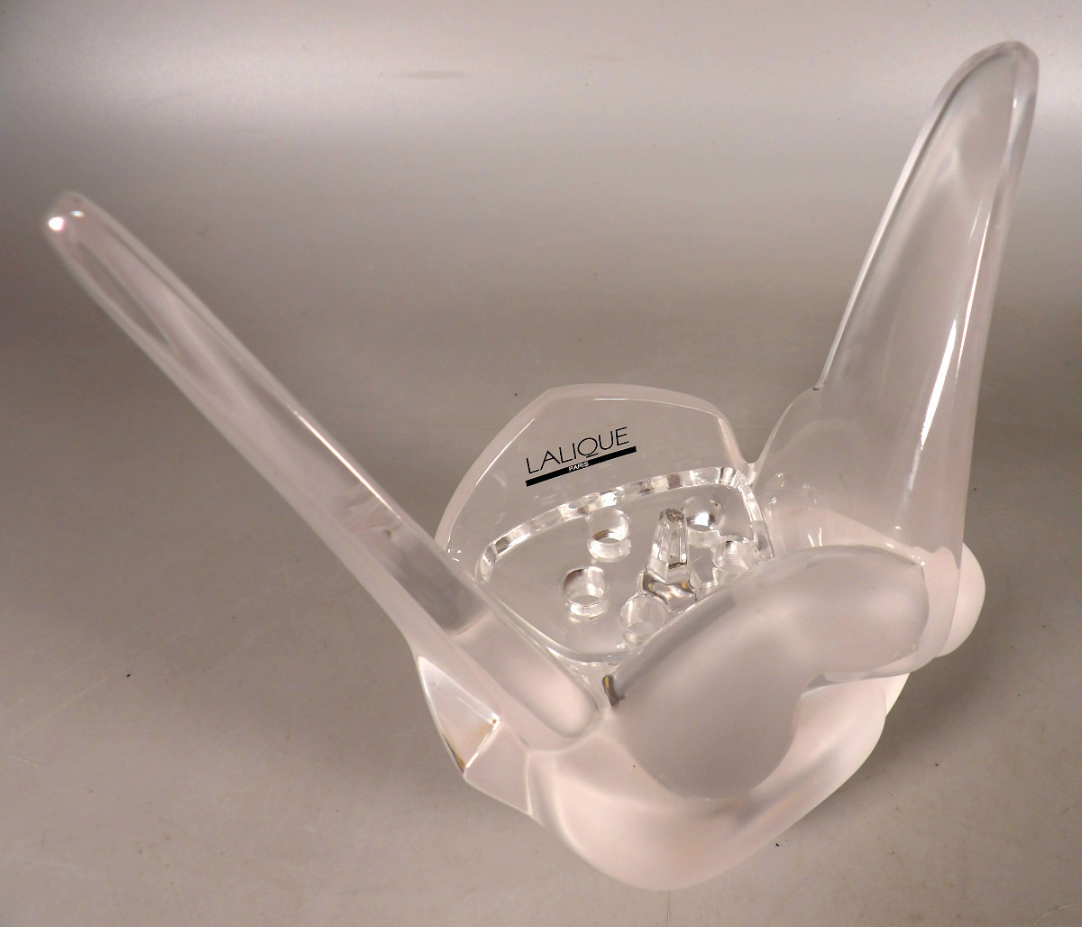 Crystal Pique Fleurs Aux Colombes Vase - -photo-2