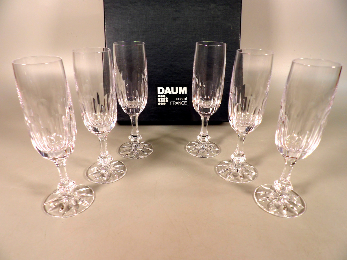 6 Crystal Champagne Flutes Model 