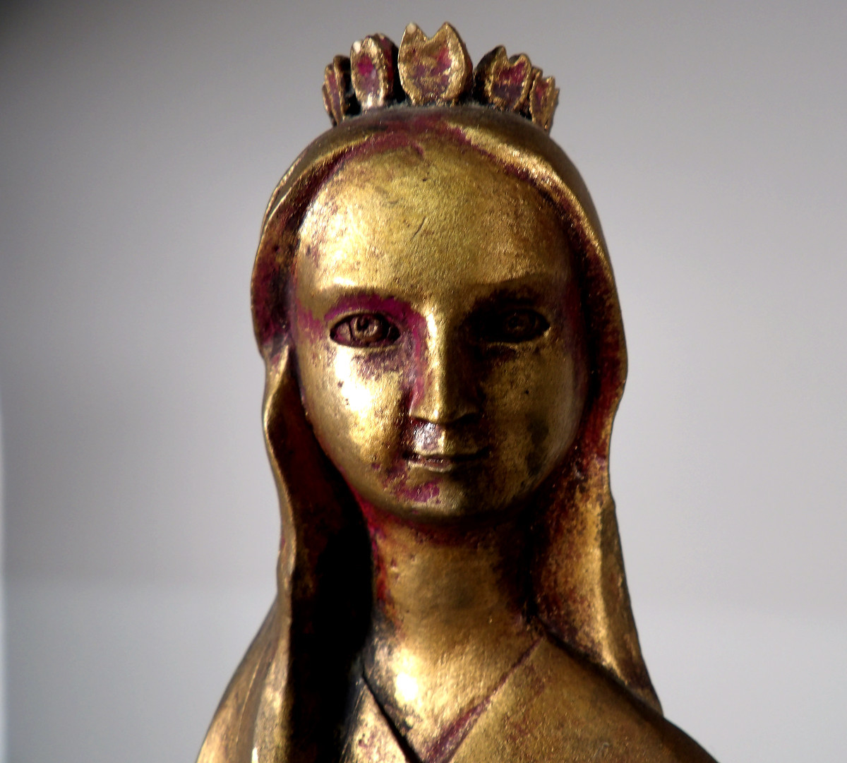 Stylized Virgin Mary In Gilded Plaster By L. R. Muller 1981-photo-3