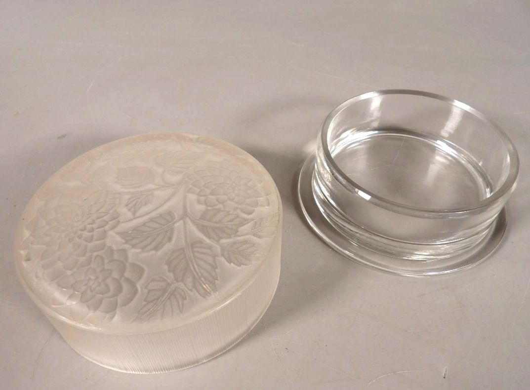 Antique Round Box With Frosted Crystal Lid - Designed In 1924 By René Lalique-photo-3